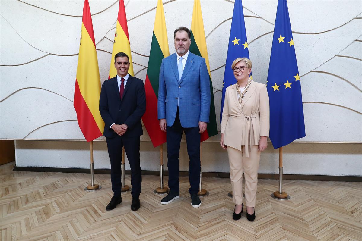 8/07/2021. Viaje del presidente del Gobierno a Lituania. El presidente del Gobierno, Pedro Sánchez, y la primera ministra de Lituania, Ingri...