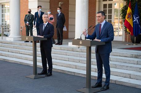 8/10/2021. Pedro Sánchez se reúne con el secretario general de la OTAN, Jens Stoltenberg. El presidente del Gobierno, Pedro Sánchez, y el se...