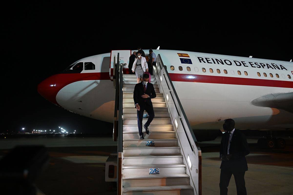 8/04/2021. Gira africana de Pedro Sánchez: llegada a Senegal (segunda jornada). El presidente del Gobierno, Pedro Sánchez, a su llegada a Senegal.