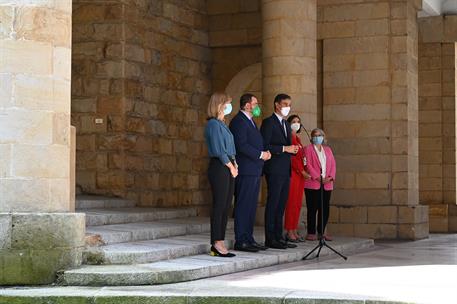 9/09/2021. Pedro Sánchez visita el Principado de Asturias. El presidente del Gobierno, Pedro Sánchez, junto a las ministras de Industria, Co...