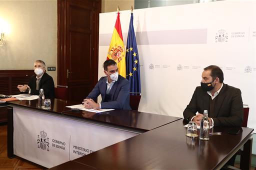 10/01/2021. Sánchez preside la reunión del CECOD de Protección Civil. El presidente del Gobierno, Pedro Sánchez, junto al ministro del Inter...