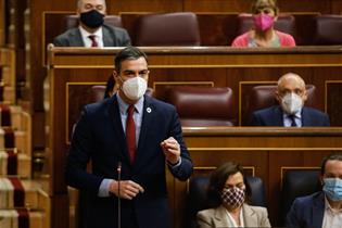 El presidente del Gobierno, Pedro Sánchez, durante la sesión de control en el Congreso de los Diputados