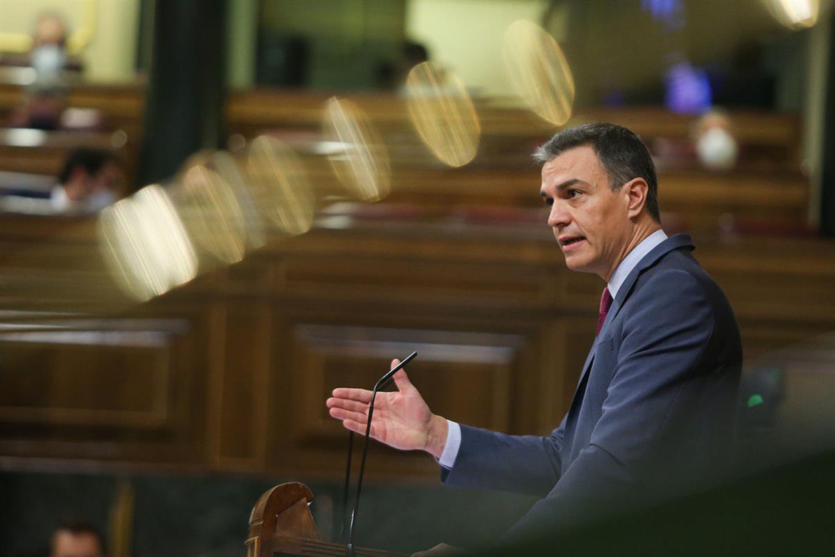 10/11/2021. Pedro Sánchez asiste a la sesión de control en el Congreso. El presidente del Gobierno, Pedro Sánchez, durante su comparecencia ...