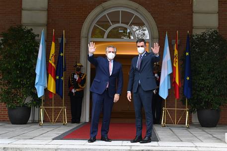 11/05/2021. Pedro Sánchez recibe al presidente de la República Argentina, Alberto Fernández. El presidente del Gobierno, Pedro Sánchez, reci...