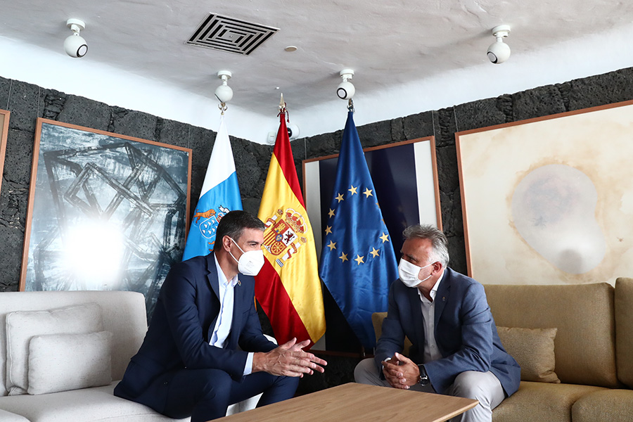 11/08/2021. Sánchez se reúne con el presidente del Gobierno canario, Ángel Víctor Torres. El presidente del Gobierno, Pedro Sánchez, convers...