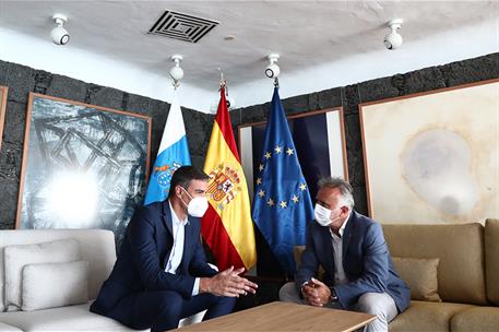 11/08/2021. Sánchez se reúne con el presidente del Gobierno canario, Ángel Víctor Torres. El presidente del Gobierno, Pedro Sánchez, convers...