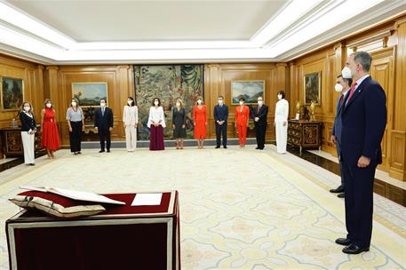 12/07/2021. Pedro Sánchez asiste a la toma de posesión de su nuevo Ejecutivo. El rey, Felipe VI, el presidente del Gobierno, Pedro Sánchez, ...