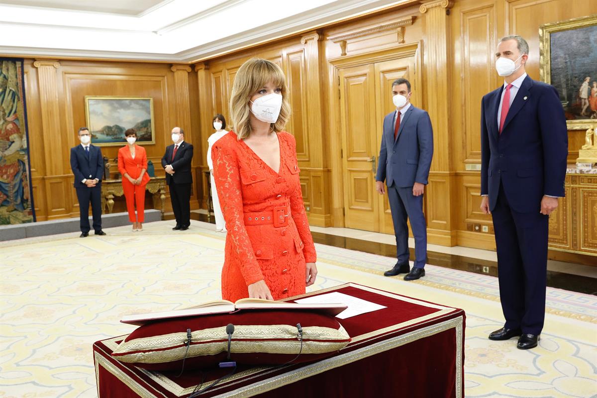 12/07/2021. Pedro Sánchez asiste a la toma de posesión de su nuevo Ejecutivo. La nueva ministra de Educación y Formación Profesional, Pilar ...