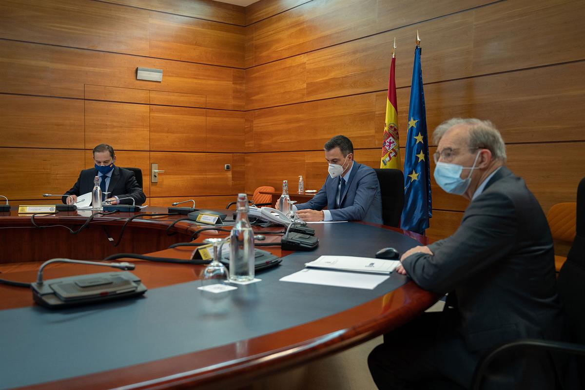 14/01/2021. Pedro Sánchez se reúne con el CECOD. El presidente del Gobierno, Pedro Sánchez, durante la reunión del Comité Estatal de Coordin...