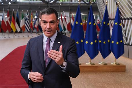 24/06/2021. Pedro Sánchez asiste al Consejo Europeo. El presidente del Gobierno, Pedro Sánchez, atiende a los medios de comunicación a su ll...