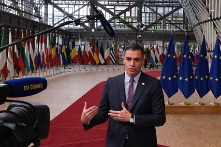24/06/2021. Pedro Sánchez asiste al Consejo Europeo. El presidente del Gobierno, Pedro Sánchez, atiende a los medios de comunicación a su ll...