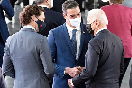 14/06/2021. Pedro Sánchez asiste a la Cumbre de la OTAN. El presidente del Gobierno, Pedro Sánchez, el presidente de Estados Unidos, Joe Bid...