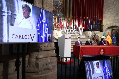 14/10/2021. Pedro Sánchez asiste a la entrega del Premio Europeo Carlos V a Angela Merkel. La canciller de Alemania, Angela Merkel, durante ...