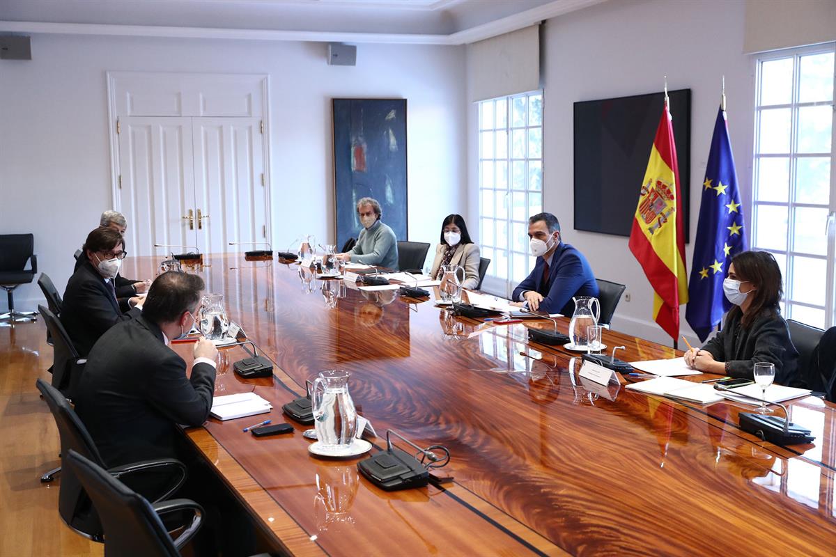 15/01/2021. Pedro Sánchez preside la reunión del Comité de Seguimiento del Coronavirus. El presidente del Gobierno, Pedro Sánchez, preside l...