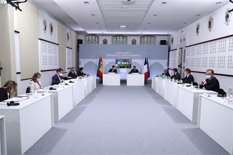 15/03/2021. Pedro Sánchez participa en la XXVI Cumbre Franco-Española. El presidente del Gobierno, Pedro Sánchez, y el presidente de la Repú...