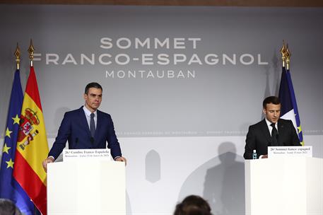 15/03/2021. Pedro Sánchez participa en la XXVI Cumbre Franco-Española. El presidente del Gobierno, Pedro Sánchez, y el presidente de la Repú...