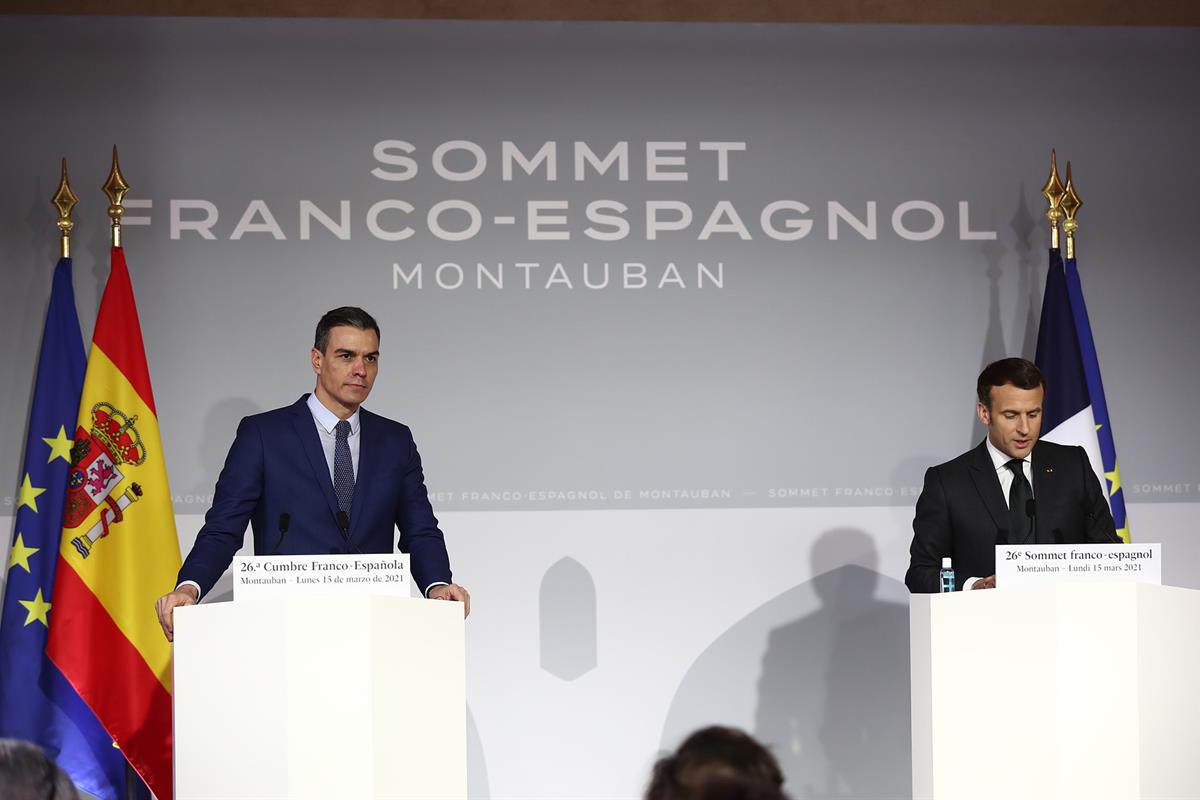 15/03/2021. Pedro Sánchez participa en la XXVI Cumbre Franco-Española. El presidente del Gobierno, Pedro Sánchez, y el presidente de la Repú...