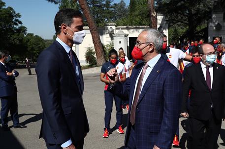 16/07/2021. Pedro Sánchez recibe a los deportistas olímpicos de Tokio 2020. El presidente del Gobierno, Pedro Sánchez, el presidente del Com...