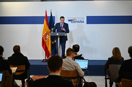 16/12/2021. El presidente del Gobierno participa en la reunión del Consejo Europeo. El presidente del Gobierno, Pedro Sánchez, durante su co...