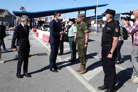 18/05/2021. Pedro Sánchez se desplaza a Ceuta. El presidente del Gobierno, Pedro Sánchez, y el ministro del Interior, Fernando Grande-Marlas...
