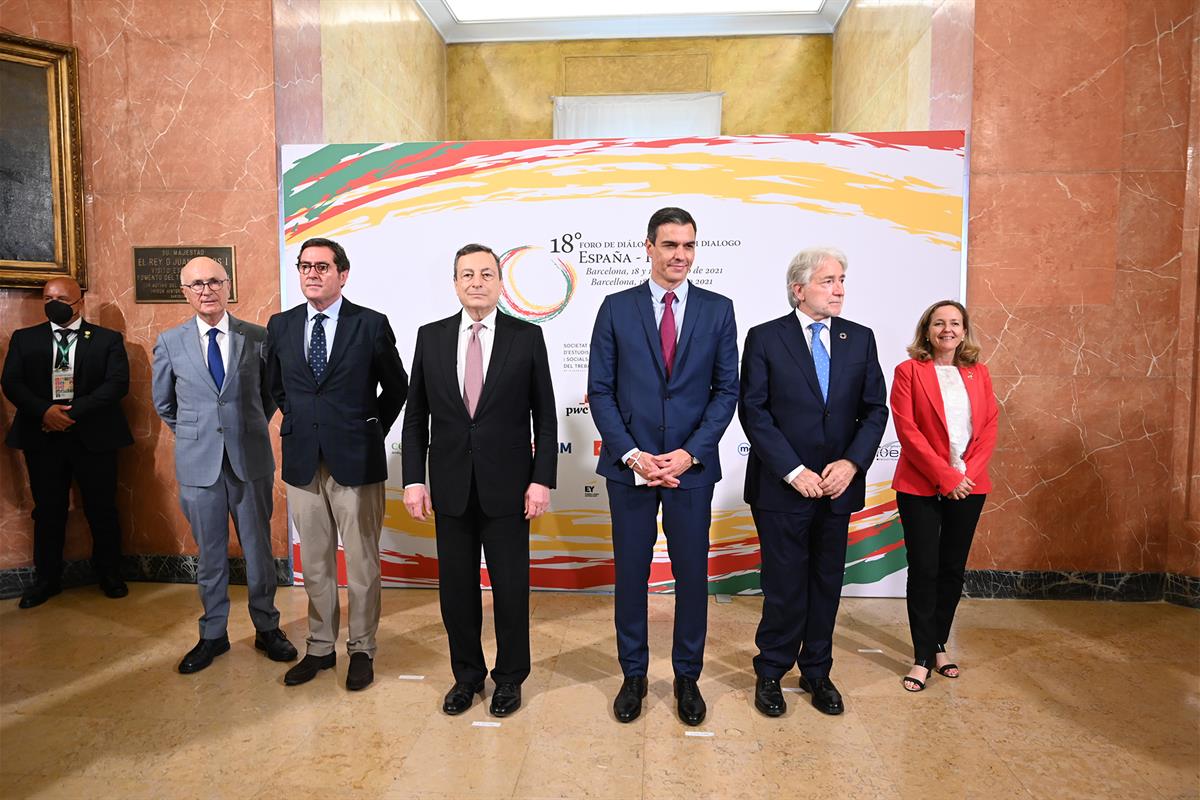 18/06/2021. Pedro Sánchez participa en la XVIII edición del Foro de Diálogo Italia-España. El presidente del Gobierno, Pedro Sánchez; el pre...