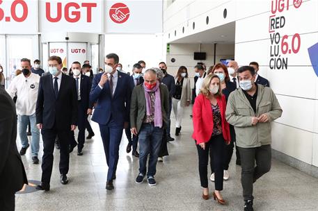 19/05/2021. Pedro Sánchez participa en el 43º Congreso Confederal de la UGT. El presidente del Gobierno, Pedro Sánchez, junto al secretario ...