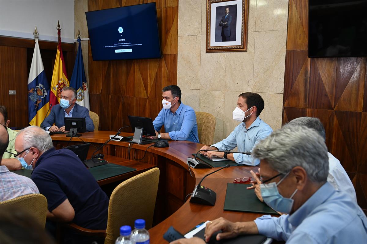 20/09/2021. El presidente del Gobierno sigue en La Palma la evolución de la erupción volcánica. El presidente del Gobierno, Pedro Sánchez, h...