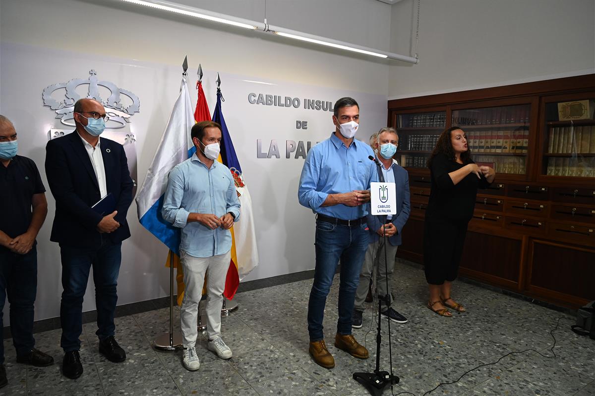 20/09/2021. El presidente del Gobierno sigue en La Palma la evolución de la erupción volcánica. El presidente del Gobierno, Pedro Sánchez, h...