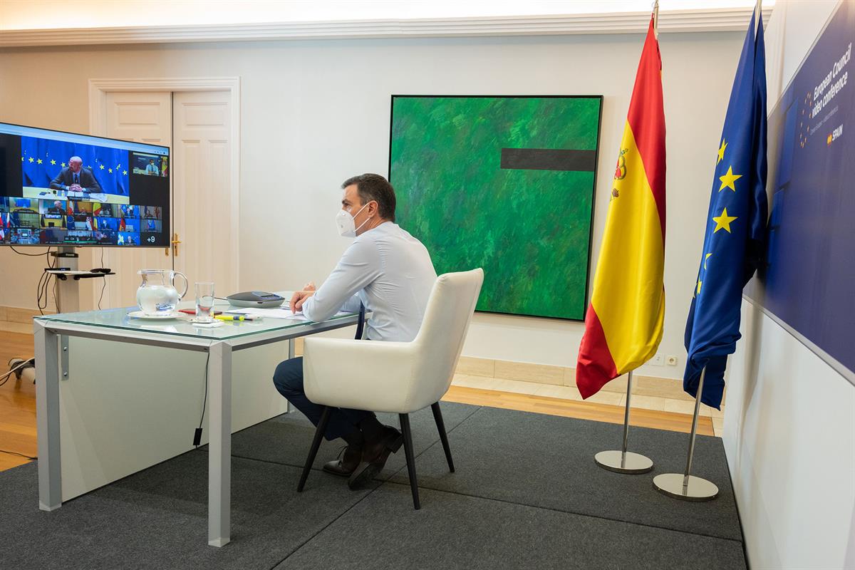 21/01/2021. Pedro Sánchez participa en el Consejo Europeo sobre coronavirus y vacunación. El presidente del Gobierno, Pedro Sánchez, durante...