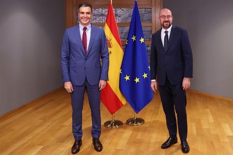 21/10/2021. El presidente del Gobierno asiste a la reunión del Consejo Europeo. El presidente del Gobierno, Pedro Sánchez, y el presidente d...