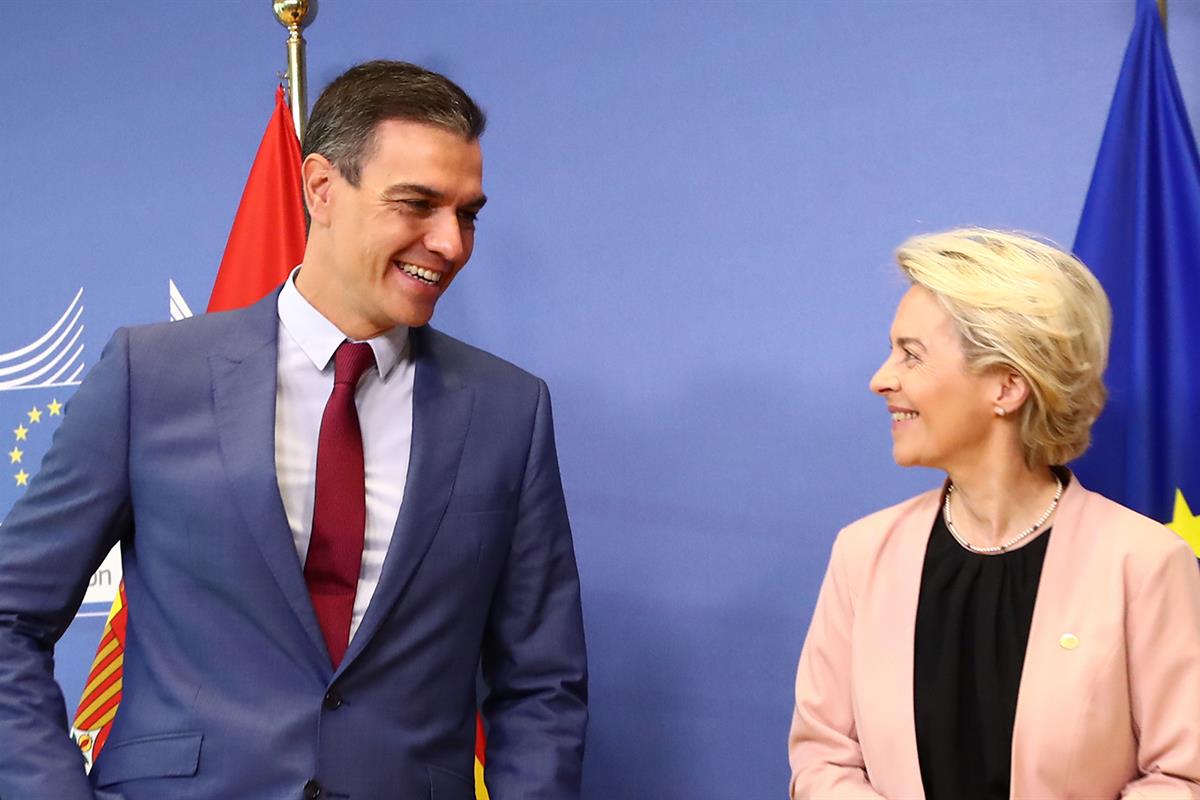 21/10/2021. El presidente del Gobierno asiste a la reunión del Consejo Europeo. El presidente del Gobierno, Pedro Sánchez, y la presidenta d...