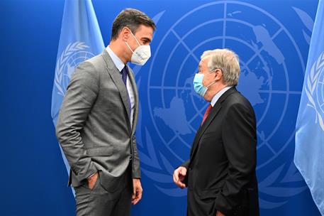 22/09/2021. Pedro Sánchez se reúne en Nueva York con el secretario general de la ONU. El presidente del Gobierno, Pedro Sánchez, charla con ...