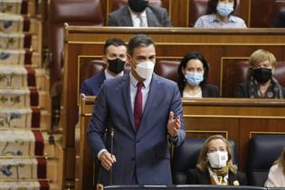 El presidente del Gobierno, Pedro Sánchez, durante una de sus intervenciones durante la sesión de seguimiento en el Congreso