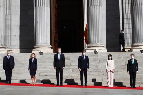 23/02/2021. Acto con motivo del 40º aniversario del 23-F. El rey Felipe VI, el presidente del Gobierno, Pedro Sánchez, las presidentas del C...