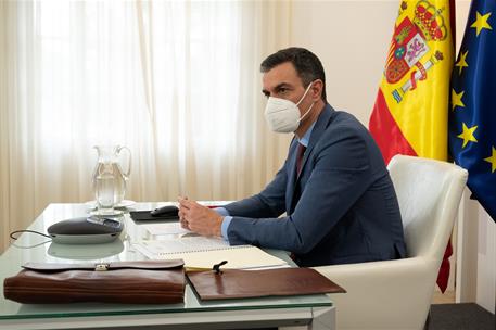 25/02/2021. Consejo Europeo Extraordinario (primera jornada). El presidente del Gobierno, Pedro Sánchez, participa por videoconferencia en l...