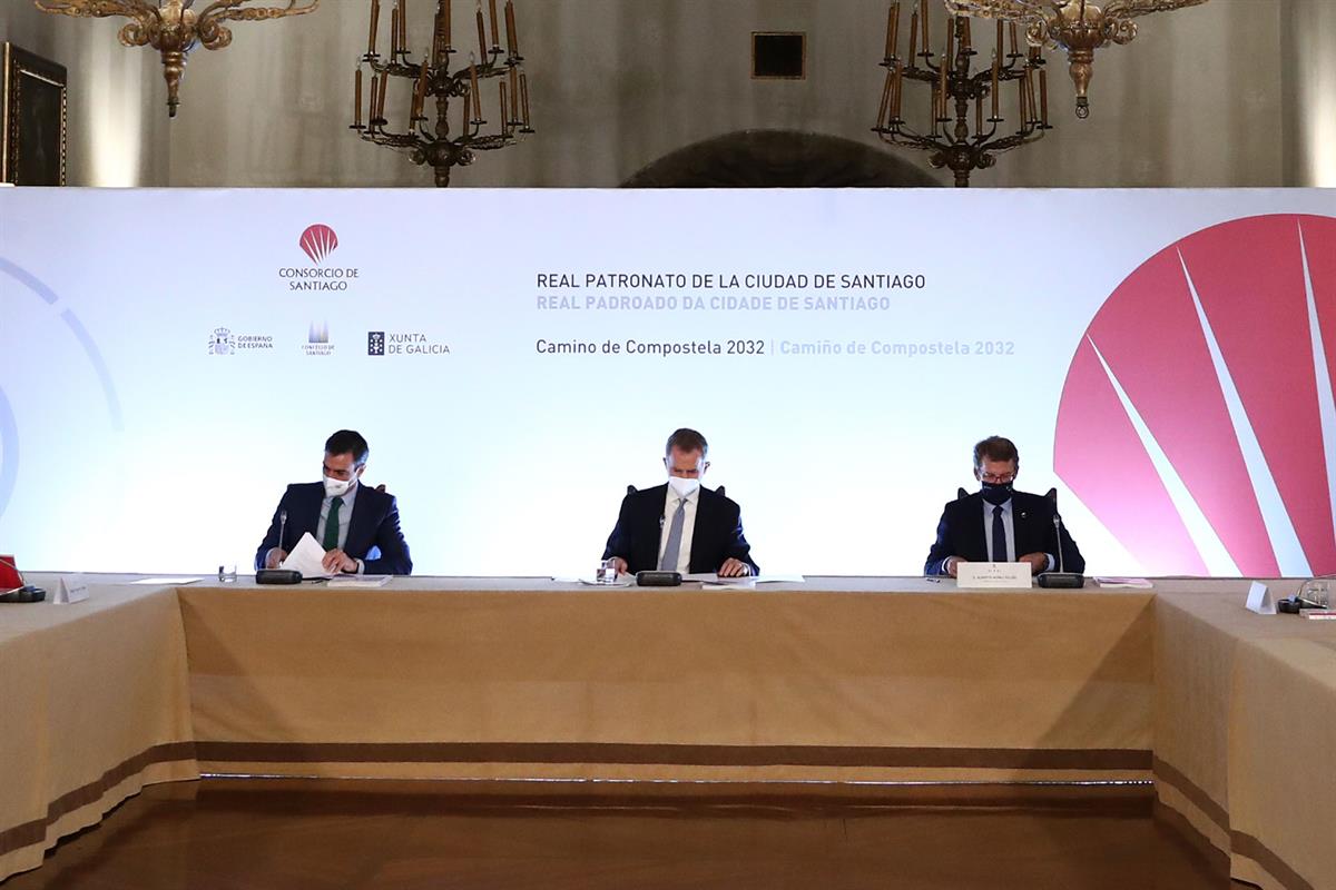 25/07/2021. Pedro Sánchez participa en la reunión del Real Patronato de Santiago de Compostela. Reunión del Real Patronato de la Ciudad de S...