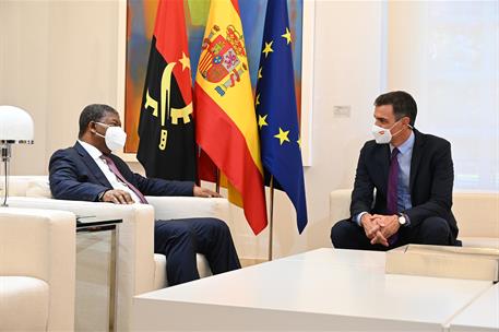 28/09/2021. El presidente del Gobierno recibe al presidente de Angola. El presidente del Gobierno, Pedro Sánchez, durante su reunión con el ...