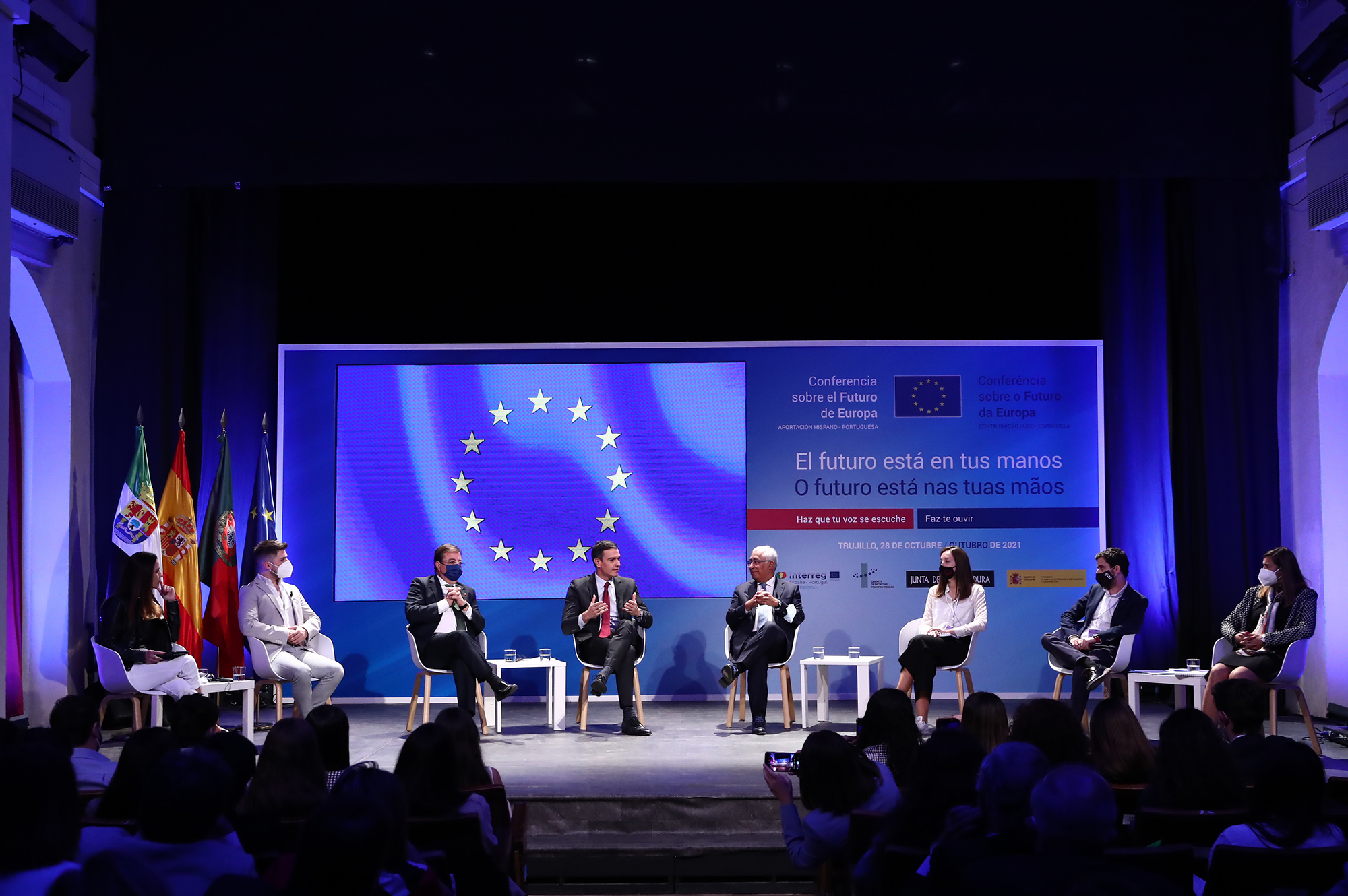 Encuentro con jóvenes españoles y portugueses para el futuro de Europa