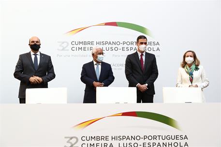 28/10/2021. XXXII Cumbre Hispano-Portuguesa. El presidente del Gobierno, Pedro Sánchez, el primer ministro de la República Portuguesa, Antón...