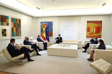 29/03/2021. Pedro Sánchez se reúne con el ministro de Asuntos Exteriores de Argelia. El presidente del Gobierno, Pedro Sánchez, se reúne con...