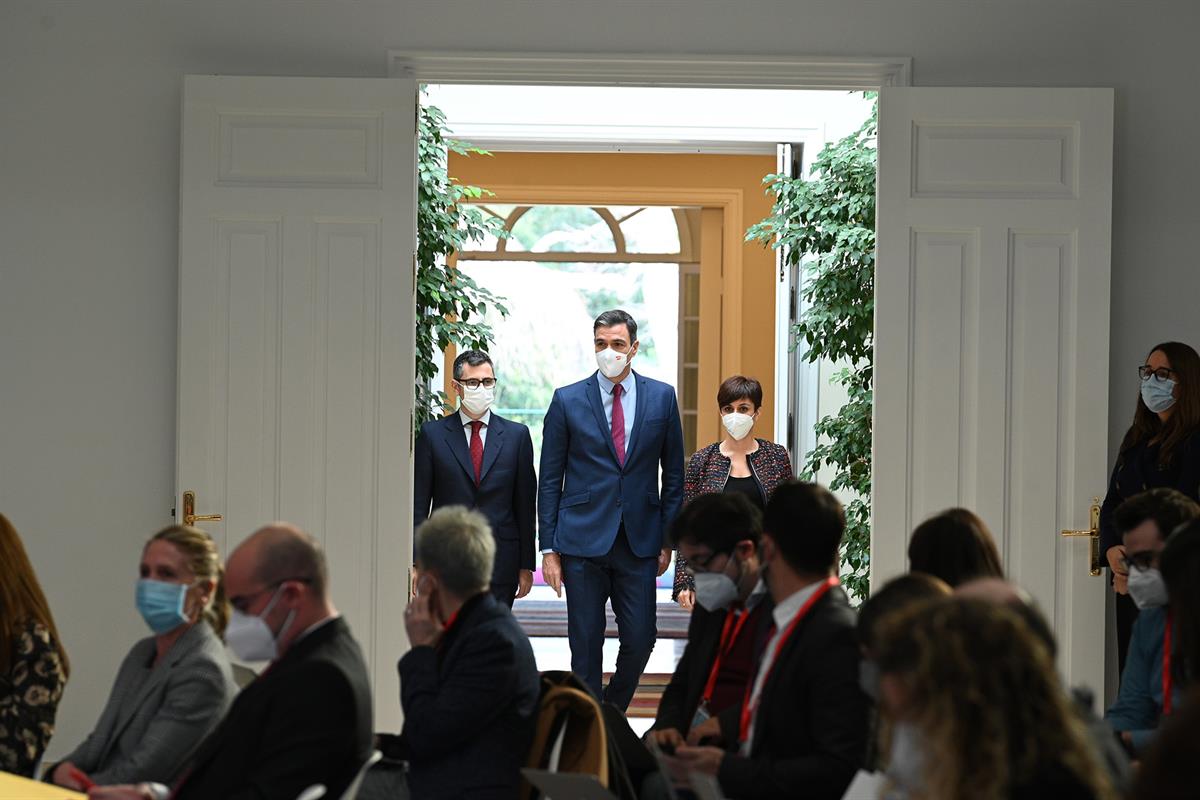 29/12/2021. Sánchez presenta el informe de rendición de cuentas del Gobierno 2021. El presidente del Gobierno, Pedro Sánchez, junto al minis...