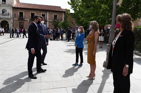 31/05/2021. Pedro Sánchez preside la XIII Cumbre Hispano-Polaca. El presidente del Gobierno, Pedro Sánchez, presenta al primer ministro de l...