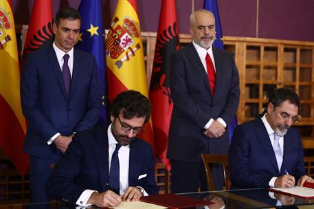 1/08/2022. El presidente del Gobierno, Pedro S&#225;nchez, viaja a Albania. Firma de acuerdos entre el Ministerio del Interior del Reino de Espa&#241;...