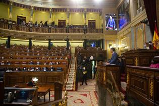El presidente del Gobierno, Pedro Sánchez, al inicio de su comparecencia ante el Pleno del Congreso de los Diputados
