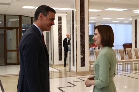 3/06/2022. El presidente del Gobierno viaja a la República de Moldavia. El presidente del Gobierno, Pedro Sánchez, y la presidenta de Moldav...