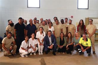3/10/2022. Pedro Sanchez visits Mallorca. Family photo of the President of the Government of Spain, Pedro Sánchez, and the staff of the CAROB factory