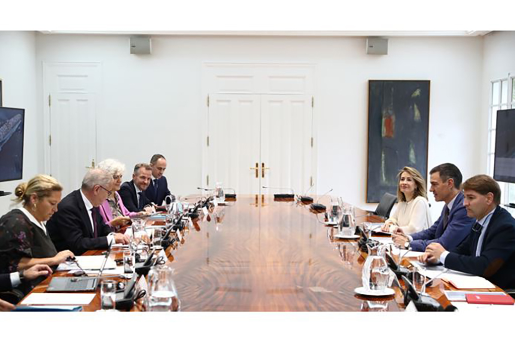 3/11/2022. Pedro Sánchez se reúne con el consejero delegado de A.P. Moller - Maersk, Søren Skou.. El presidente del Gobierno, Pedro Sánchez,...