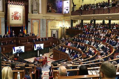 5/04/2022. Sánchez asiste a la intervención por videoconferencia de Zelenski. El presidente del Gobierno, Pedro Sánchez, durante la interven...