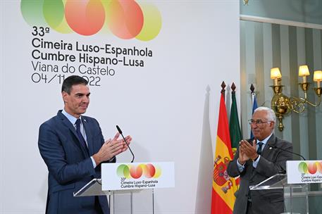 4/11/2022. Pedro Sánchez asiste a la Cumbre hispano-portuguesa. El presidente del Gobierno, Pedro Sánchez, y el primer ministro de Portugal,...