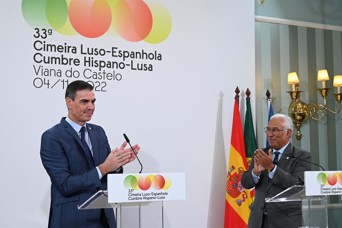 4/11/2022. Pedro Sánchez asiste a la Cumbre hispano-portuguesa. El presidente del Gobierno, Pedro Sánchez, y el primer ministro de Portugal,...